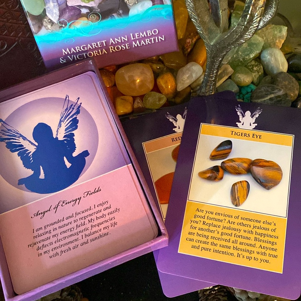 Angel Gemstone Oracle Cards by Margaret Ann Lembo & Victoria Rose Martin - Picture 5 of 8